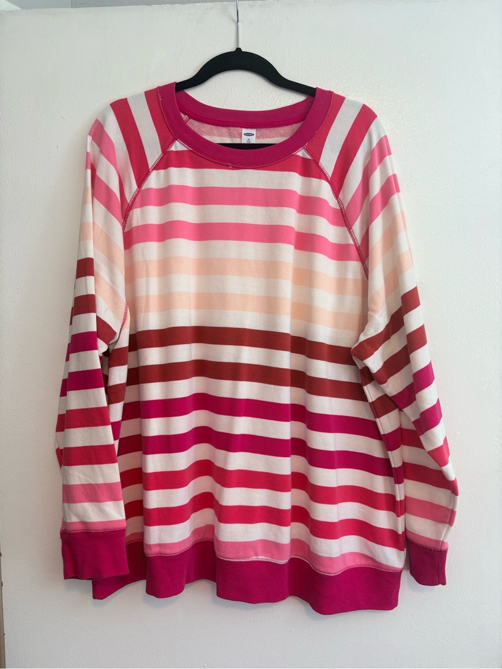 Old Navy Striped Crewneck Sweatshirt in Pink & Cream - size 3X